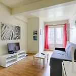 Appartement Lumineux Avec Balcon En Plein Paris
