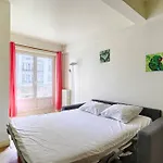 Appartement Lumineux Avec Balcon En Plein Paris