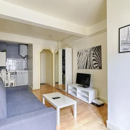 Apartment Lumineux Avec Balcon En Plein *