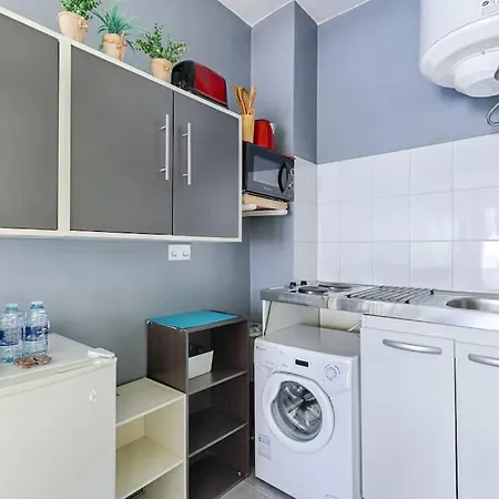 Apartment Lumineux Avec Balcon En Plein *